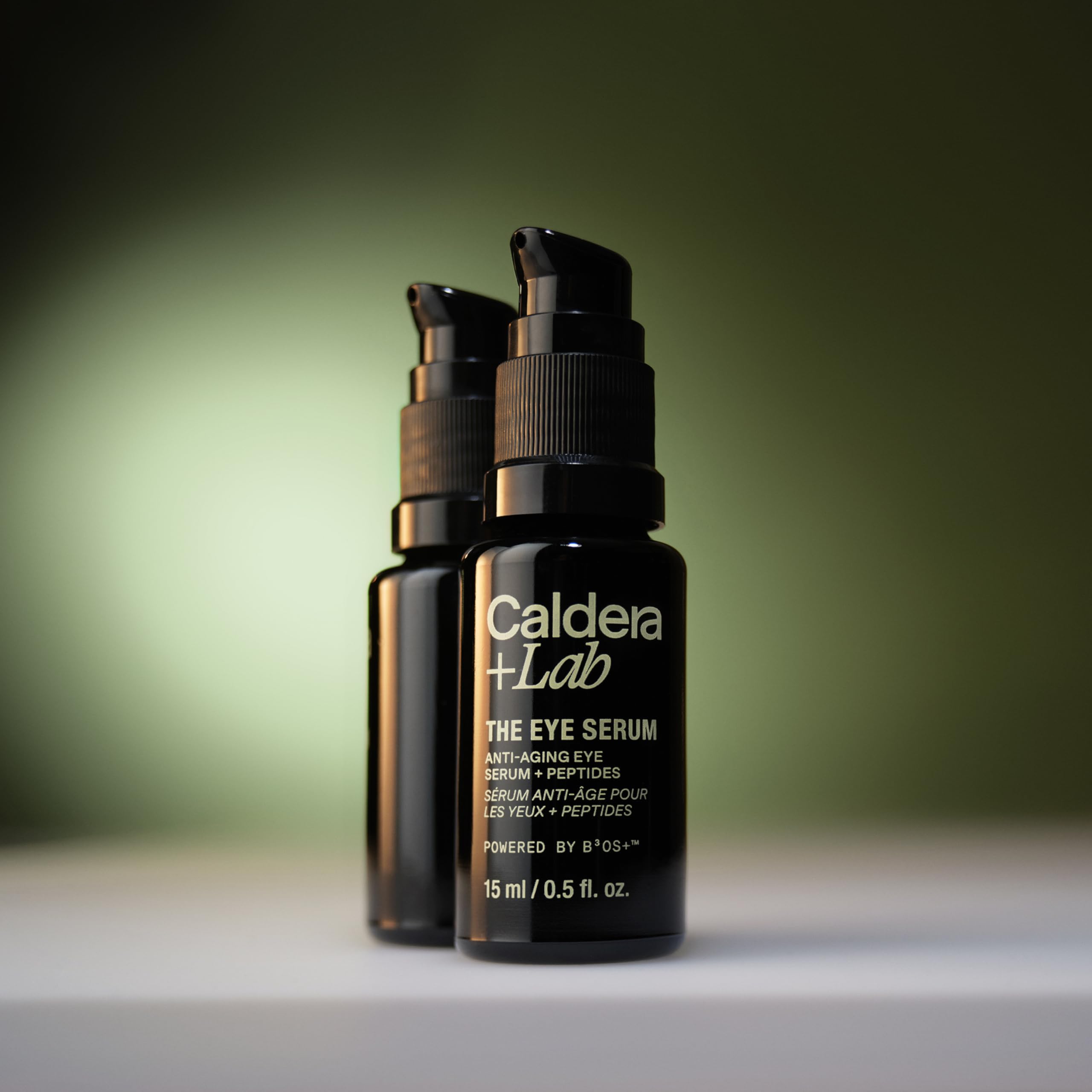 Extraits végétaux et cellules souches dans Eyecon, soin nourrissant pour le contour des yeux