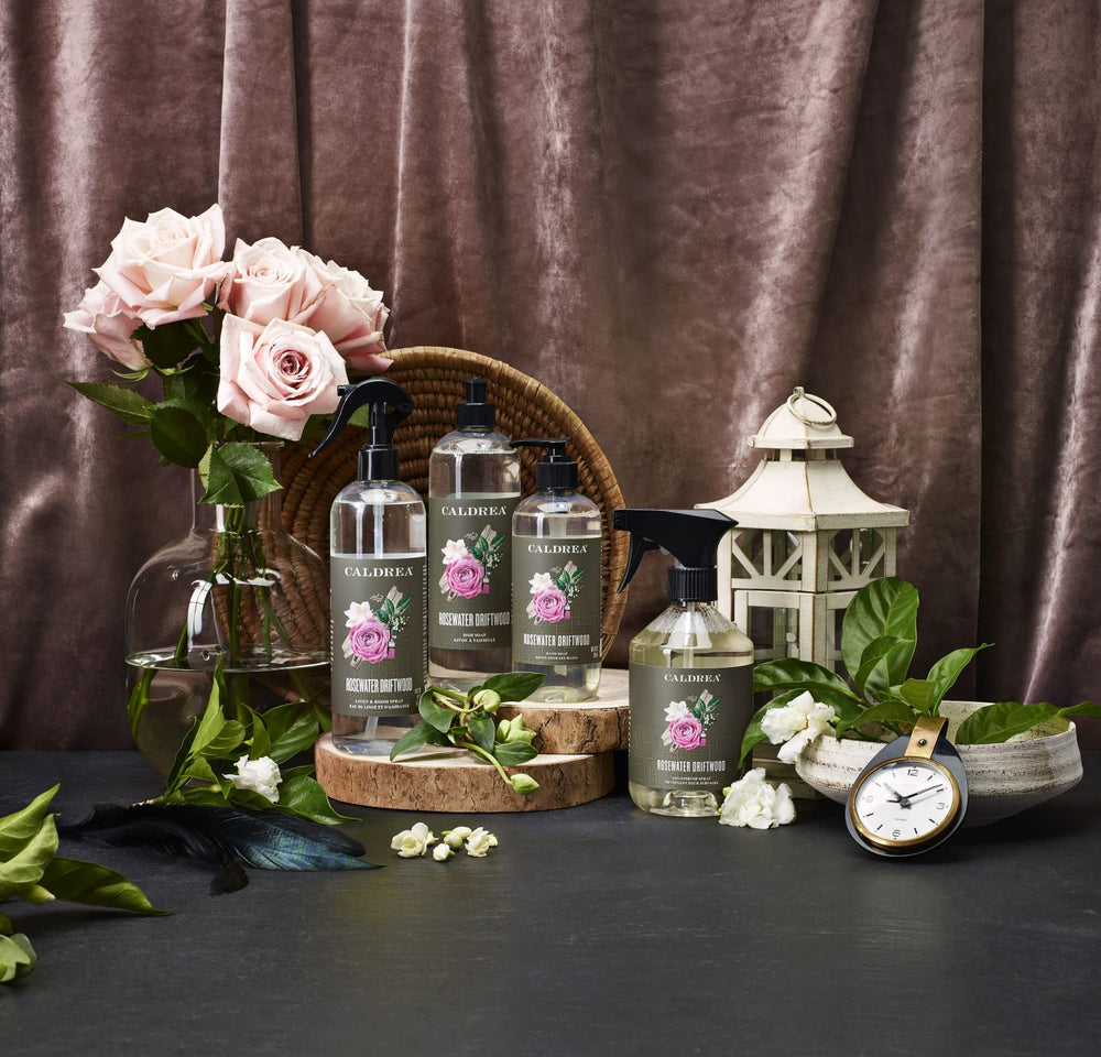 Caldrea Savon Mains Rosewater Driftwood – parfum doux qui enveloppe les mains.