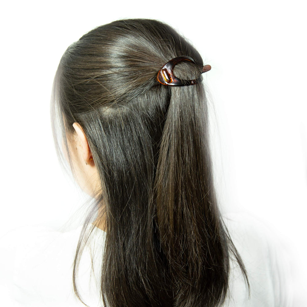 Camila Paris CP2316: clip cheveux élégant et polyvalent pour le styling.