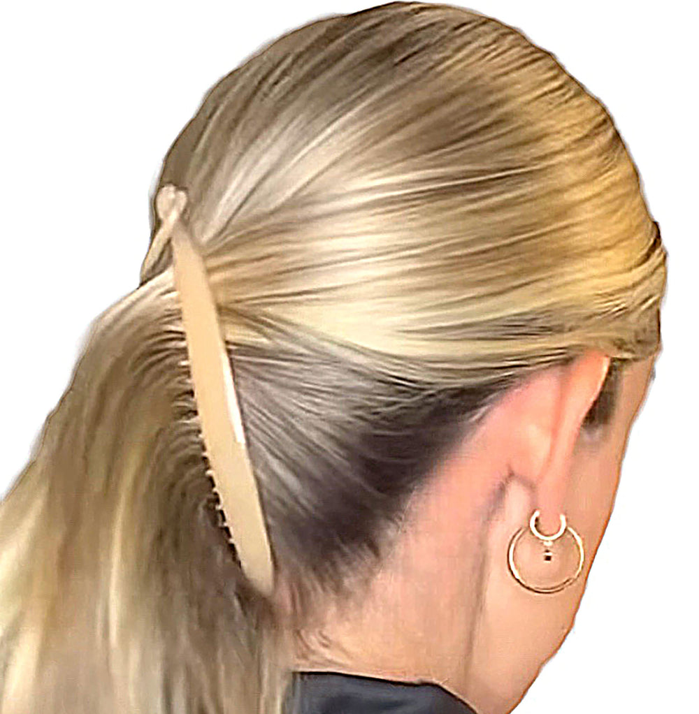 Clip banane Camila Paris CP2889, fini chic, pratique pour toutes les occasions.
