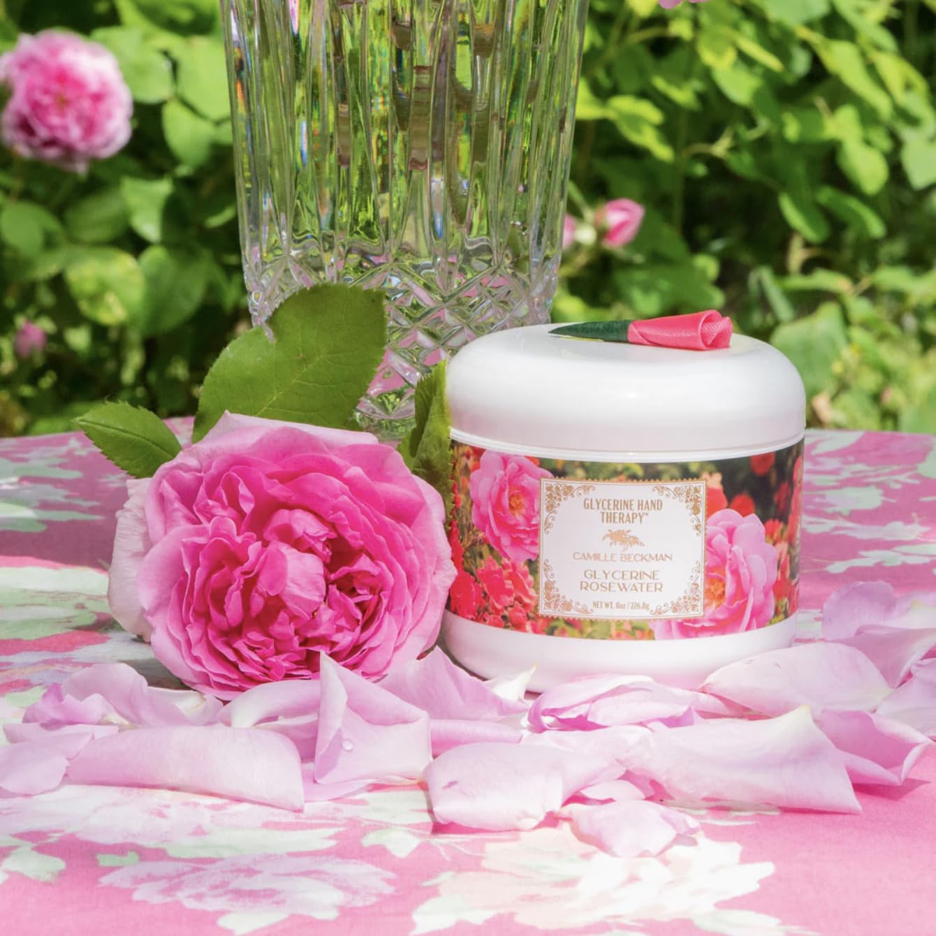 Flacon élégant Camille Beckman Crème Mains glycérine eau de rose hydratation rapide