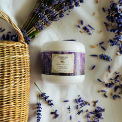 Emballage Camille Beckman Crème Mains Lavande Anglaise – élégant et pratique.