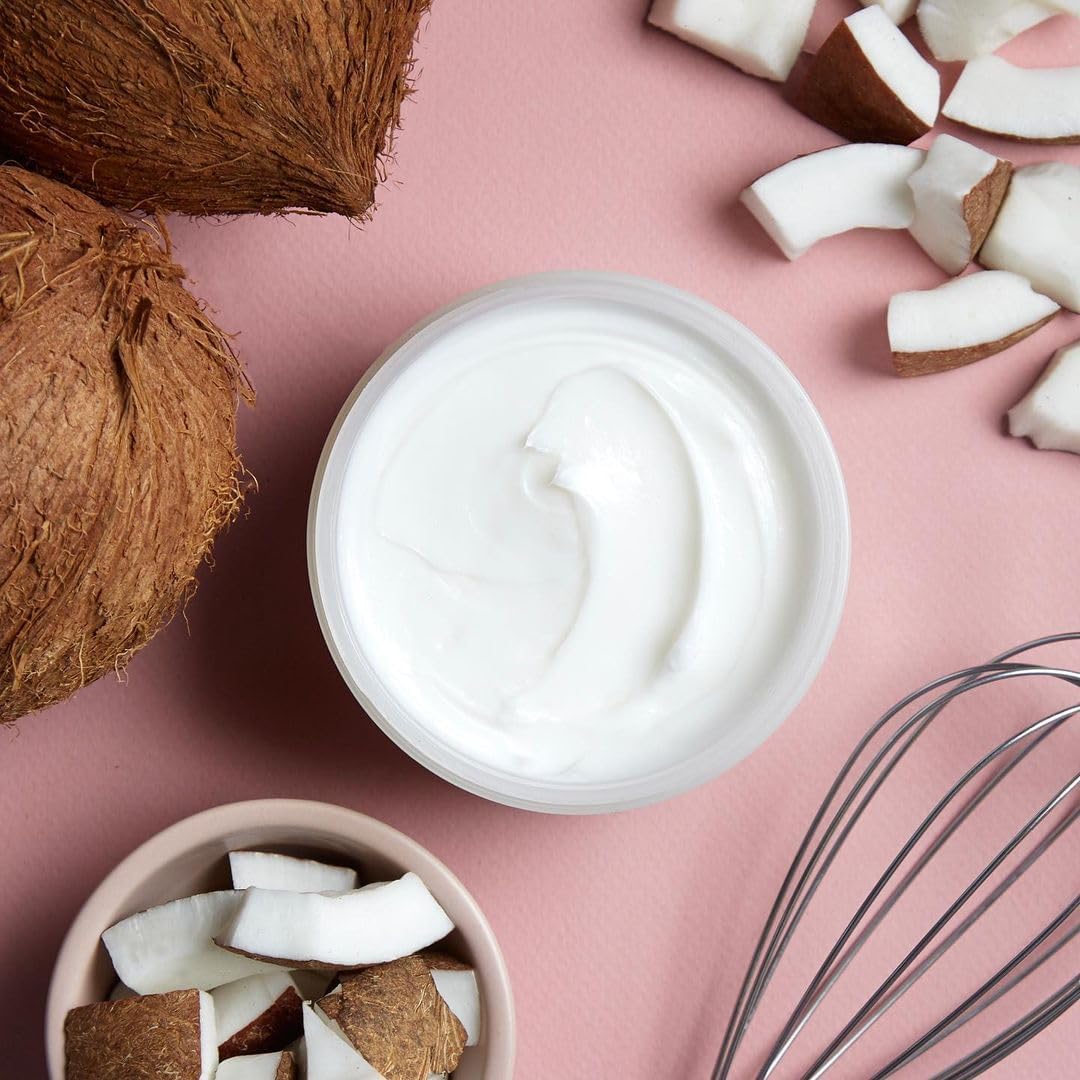 Application sur cheveux mouillés – torsades pour une coiffure durable.
