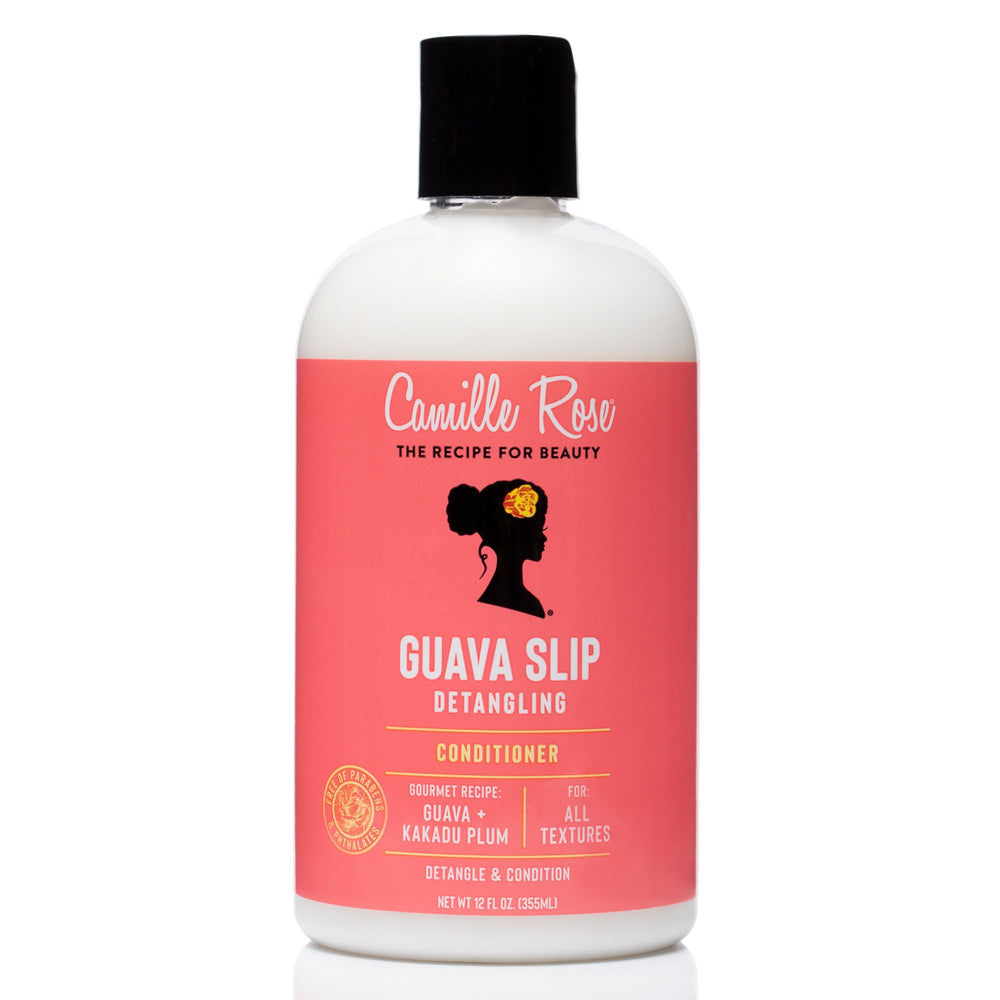 Camille Rose Guava Slip: bouteille élégante prêt à démêler et revitaliser les cheveux.