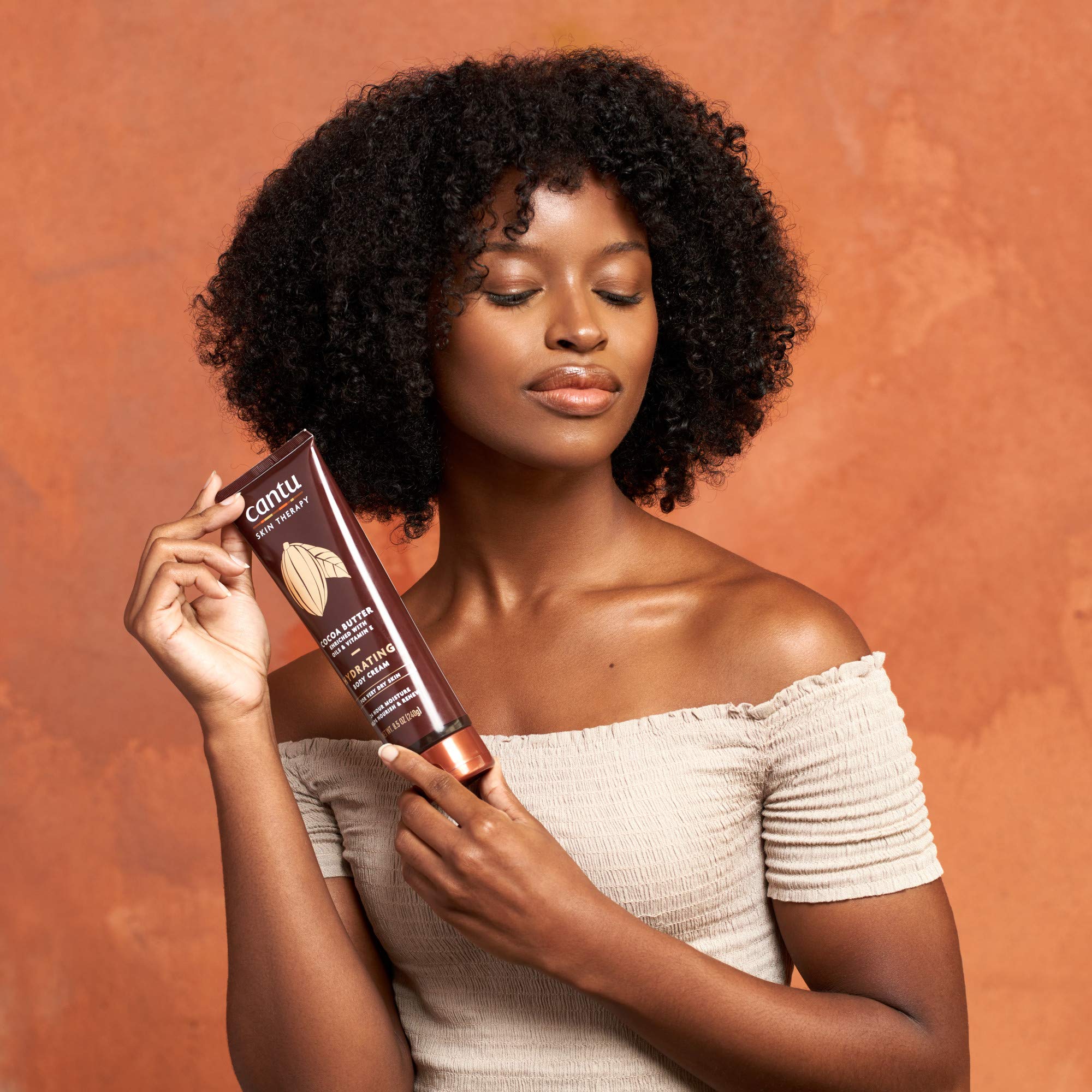 Parfum subtil coco vanille sur la creme Cantu
