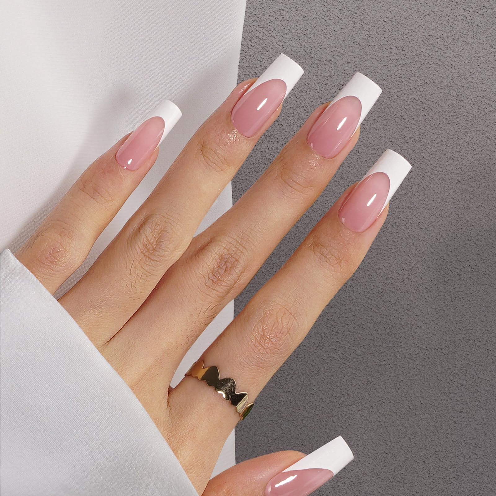Ongles Canvalite précolorés et designs offrant un look élégant prêt à être posé.