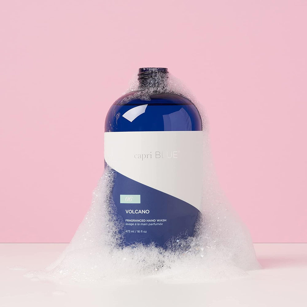Savon Capri Blue Volcano au parfum tropical et citrus.