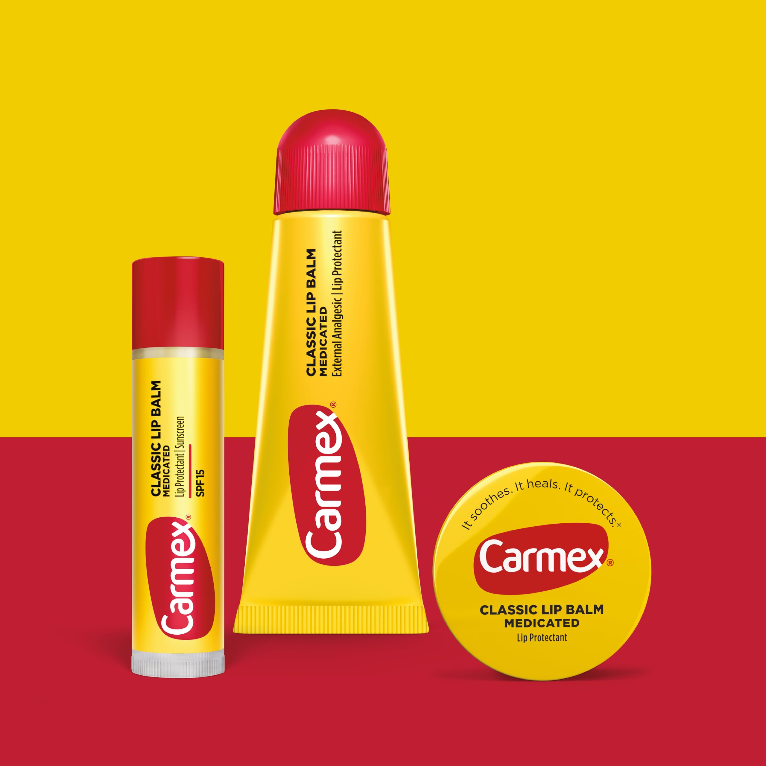 Carmex baume levres classique en tube — application douce et hydratante.