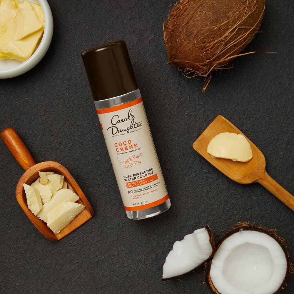 Carol's Daughter Coco Creme Boucles nettes et rebondissantes après spray.