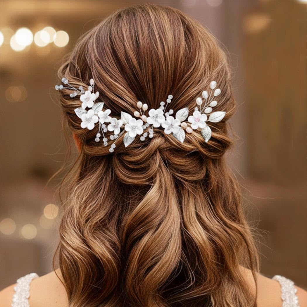Casdre accessoire cheveux mariée fleurs perle et strass, allure raffinée.
