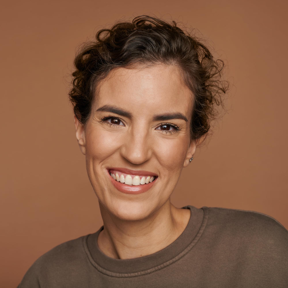 Niacinamide présente pour soutenir l’éclat sans dessécher.