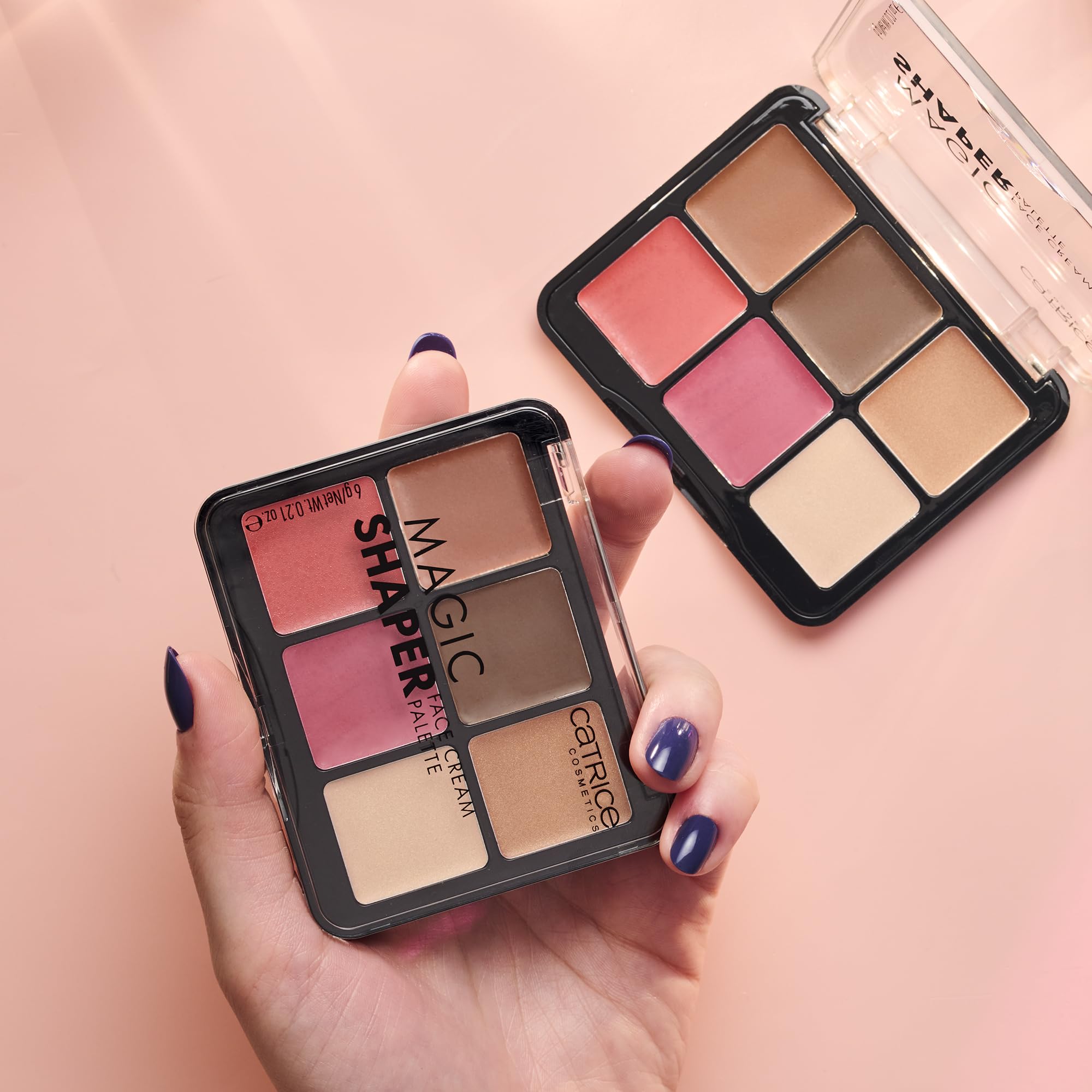 Teintes highlighter 2 pour illuminer le visage en profondeur.