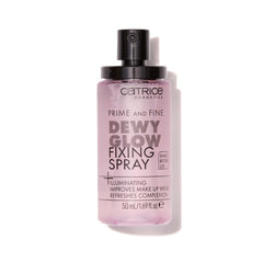 Catrice Prime & Fine Dewy Glow Spray : bouteille prête à l’emploi pour un éclat lumineux.