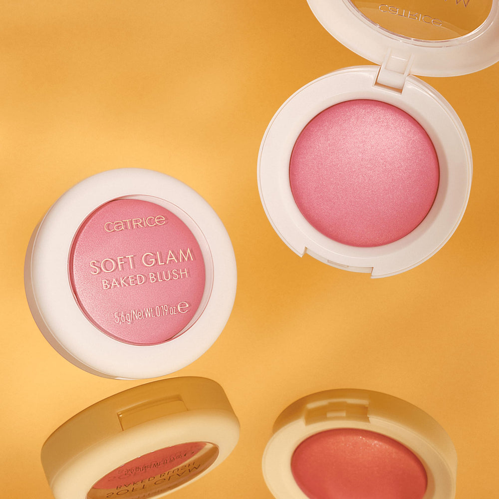 Catrice Soft Glam Baked Blush Application Douce, application fluide et confortable