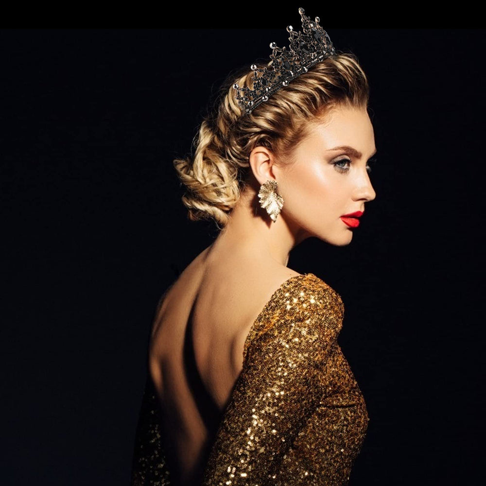 Tiare baroque noire avec strass vintage évoquant royauté et sophistication