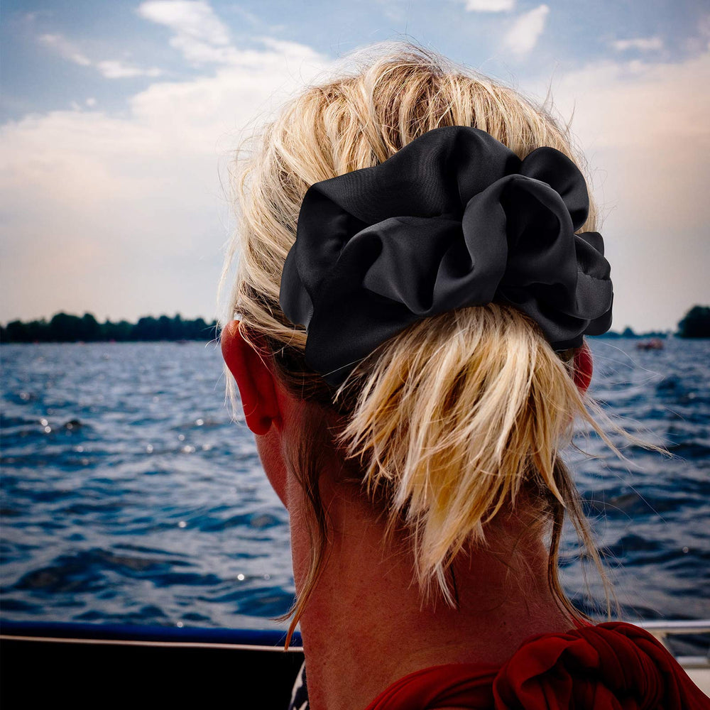 CEELGON chignon noir satin maintien fiable et élégant