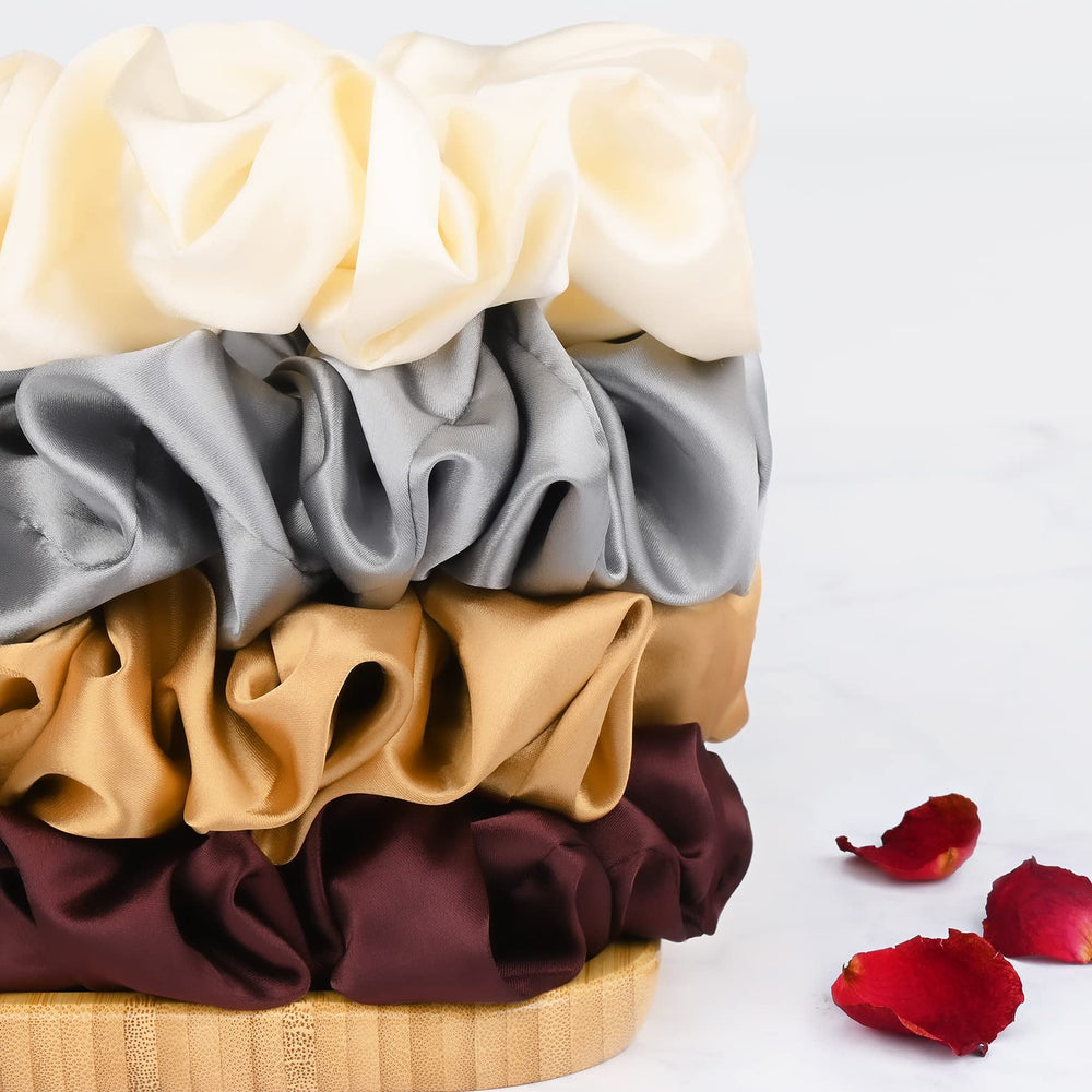 CEELGON chouchou satin gris, facile à assortir et pratique au quotidien.