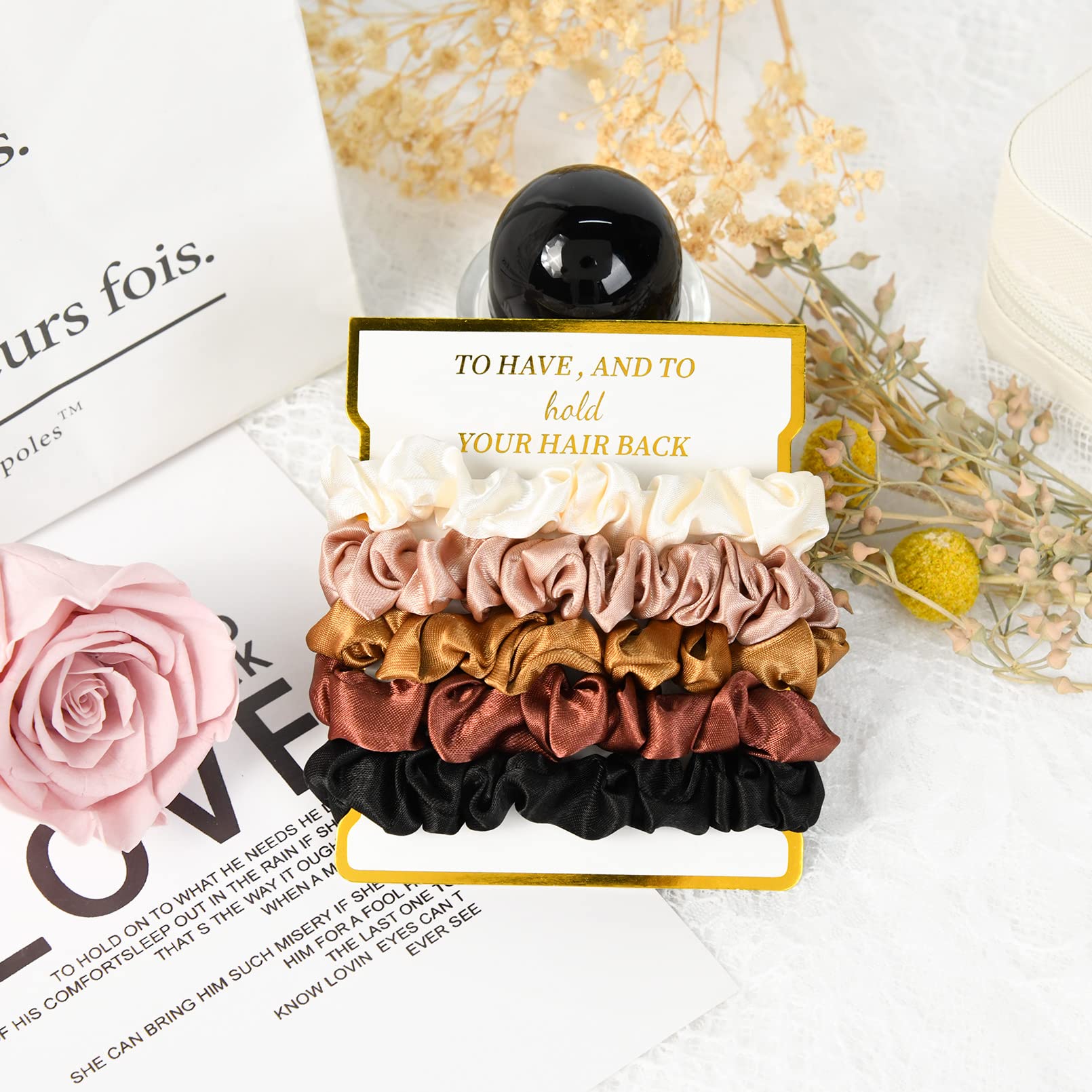 Ceelgon scrunchies satin bordeaux pour une touche luxueuse