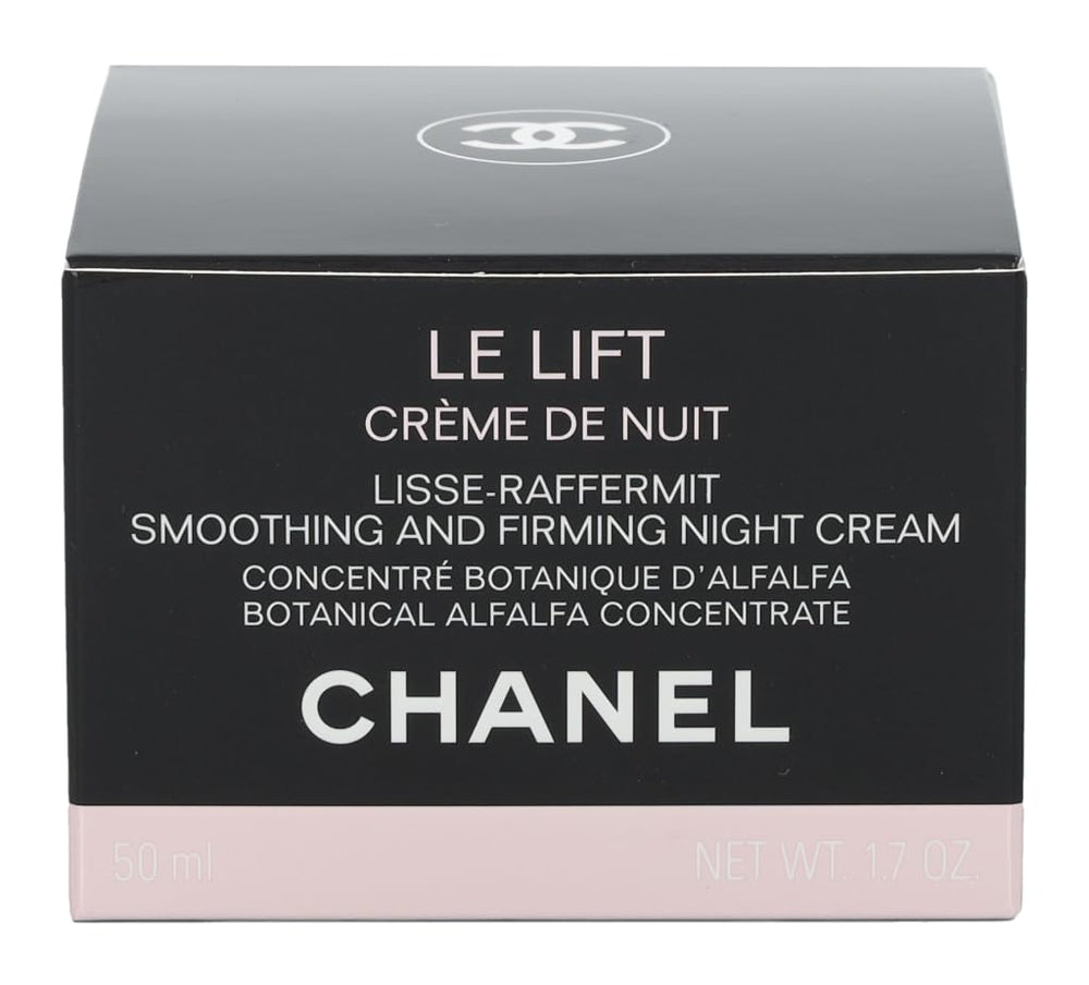 Application nocturne sur le visage avec CHANEL Le Lift Crème de Nuit 50 g