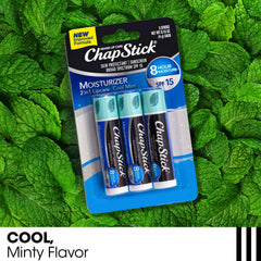 ChapStick Classique Menthe emballage vert prêt à transporter.