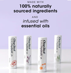 Baume ChapStick Paix, texture lisse grâce au beurre de karité.