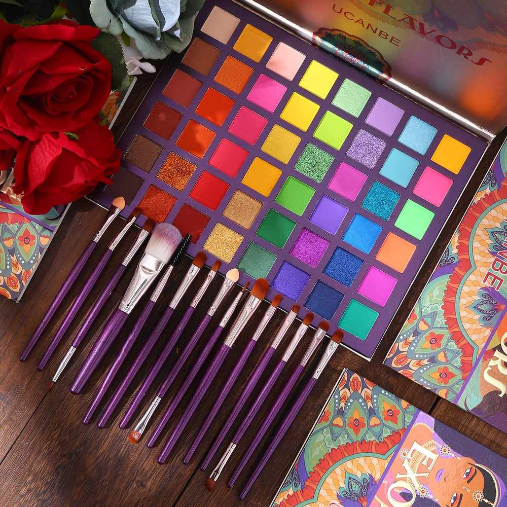 CHARMCODE Exotic Flavors brushes close-up showing satin bristles for smooth blends