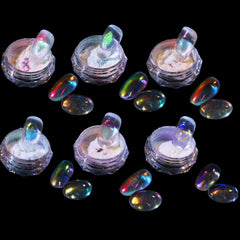 CHARMING MAY Ice Aurora – boîte poudre ongles, swatch chromé arc en ciel et effet miroir