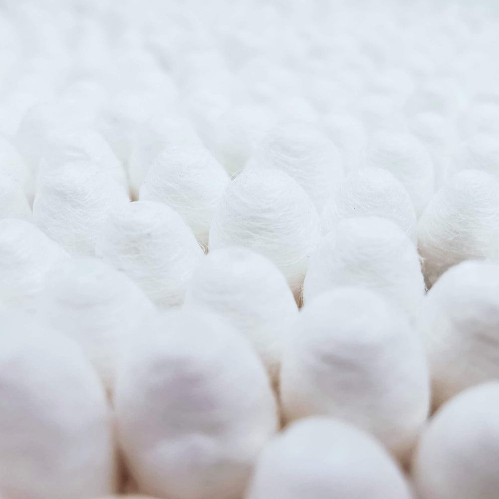 Chenchenchen: usage maquillage précis grâce à la pointe douce des coton-tiges.
