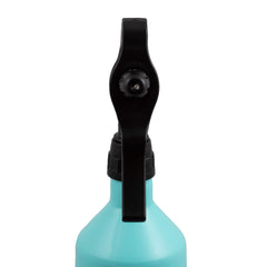 Base large et stable de la bouteille pour une pose sûre pendant le travail.