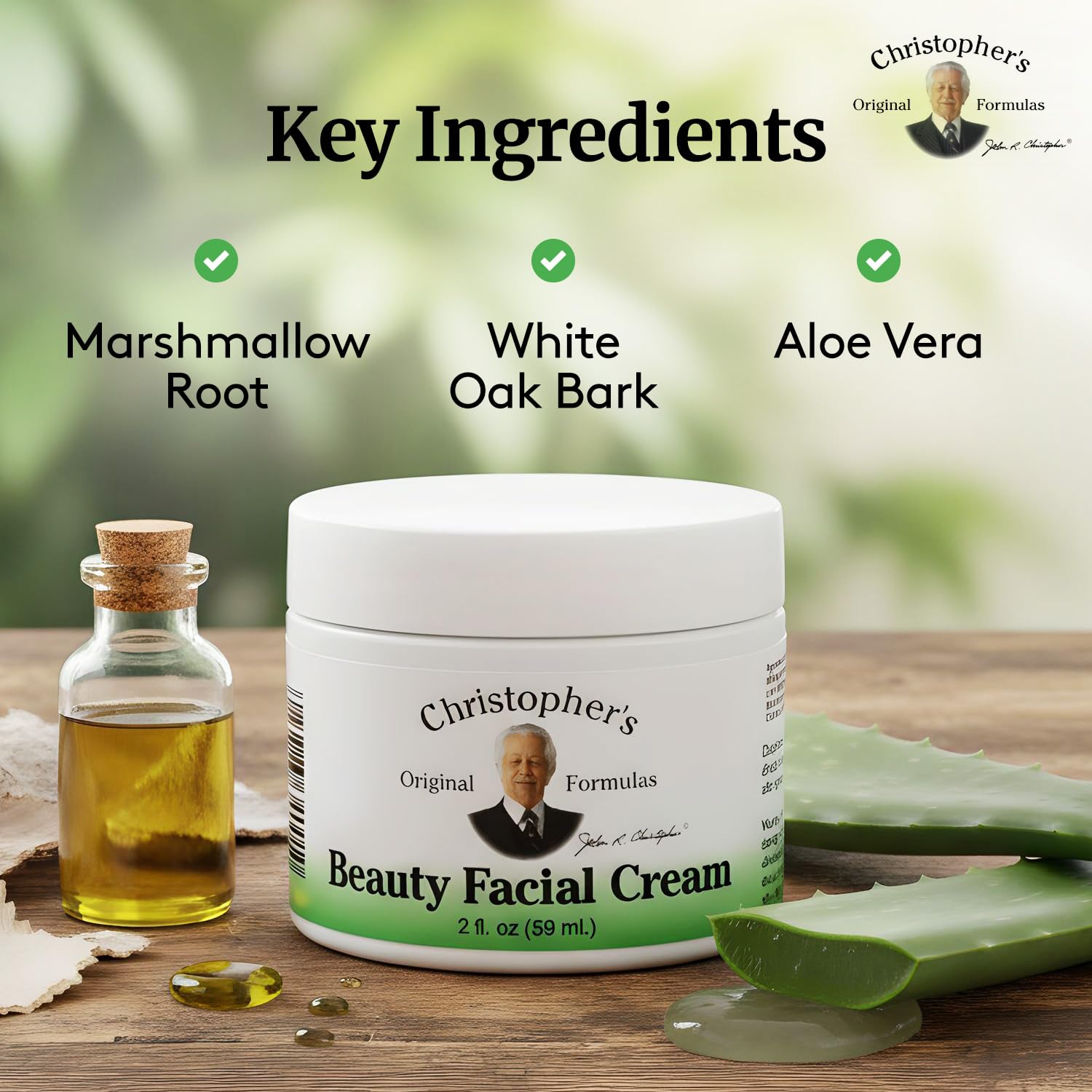 Application quotidienne de la crème visage Christopher's Original Formulas pour peau douce.