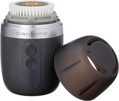 Brosse visage Alpha FIT pour peau masculine, réduction visuelle des impuretés quotidiennes.