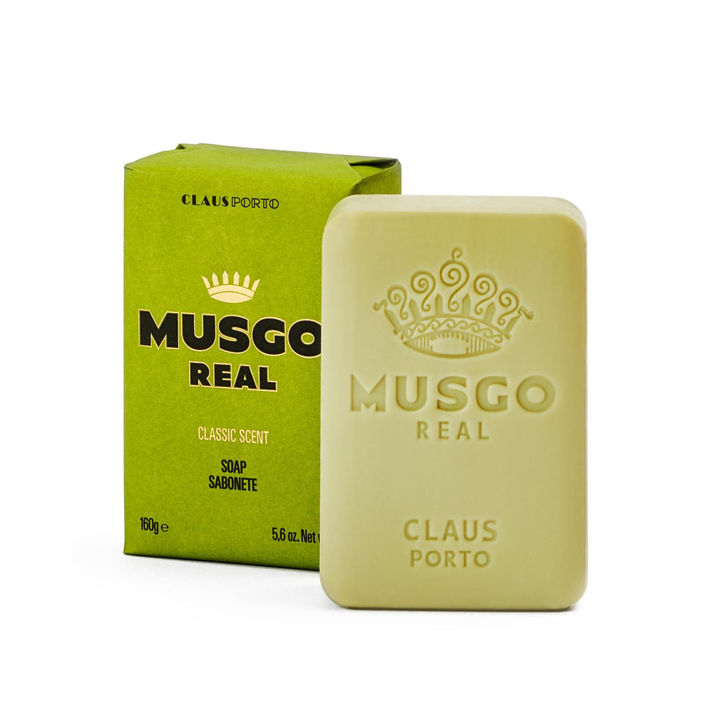 Claus Porto Musgo Real Savon Corps – mousse crémeuse pour nourrir la peau lors de la douche.