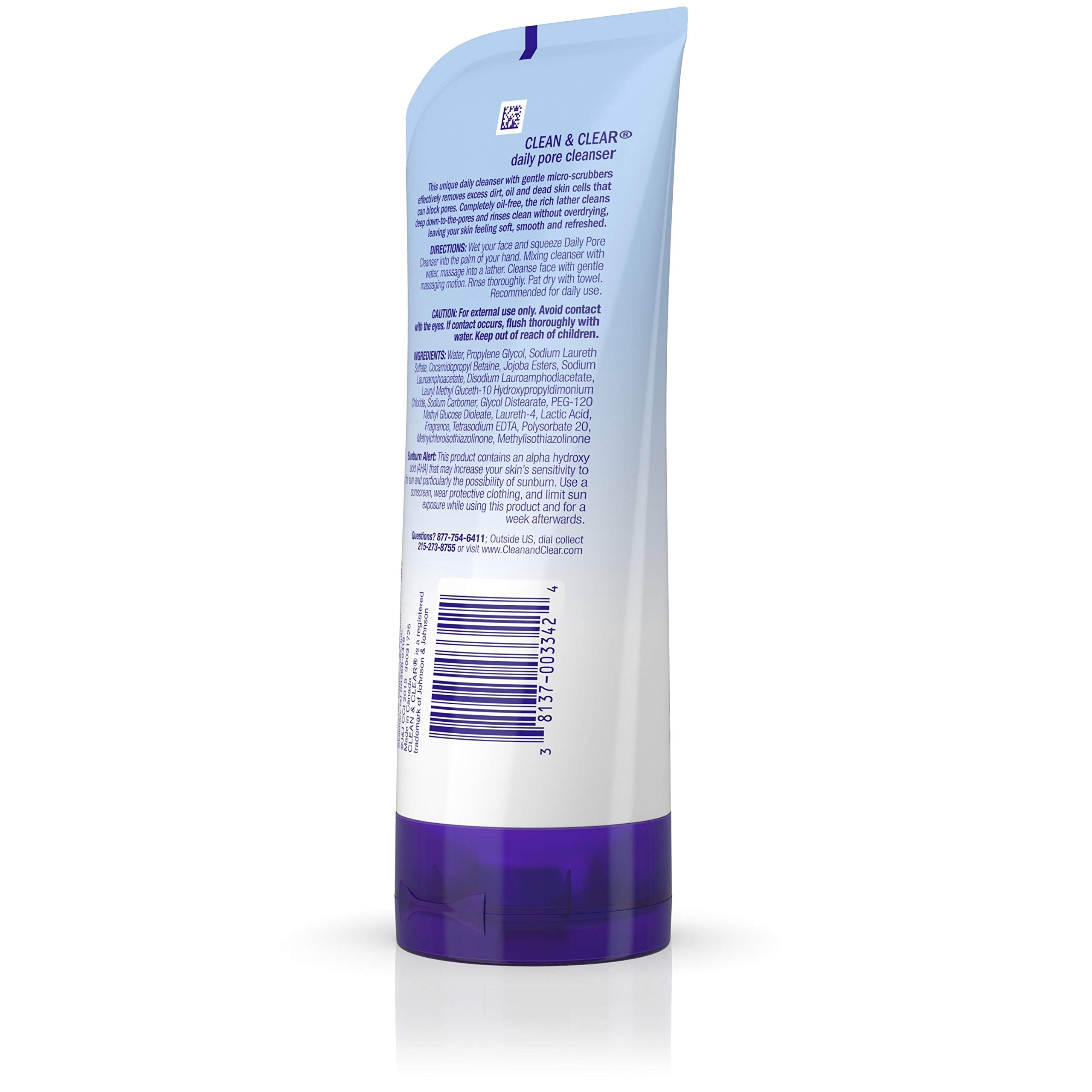 Clean & Clear – formule sans huile adaptée aux peaux normales, grasses et mixtes.