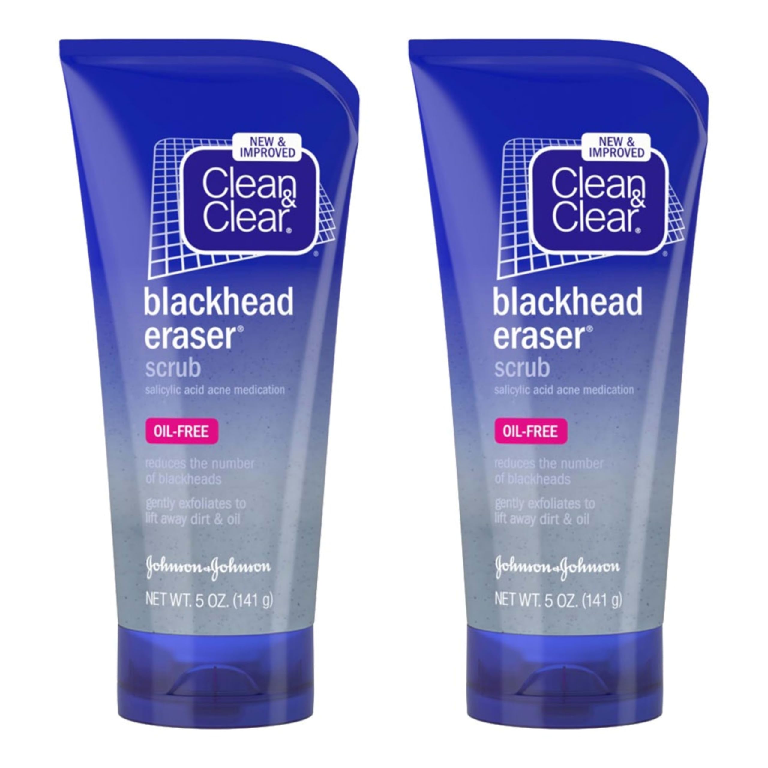 Les grains micro-exfoliants de Clean & Clear Blackhead Eraser permettent une exfoliation en douceur.