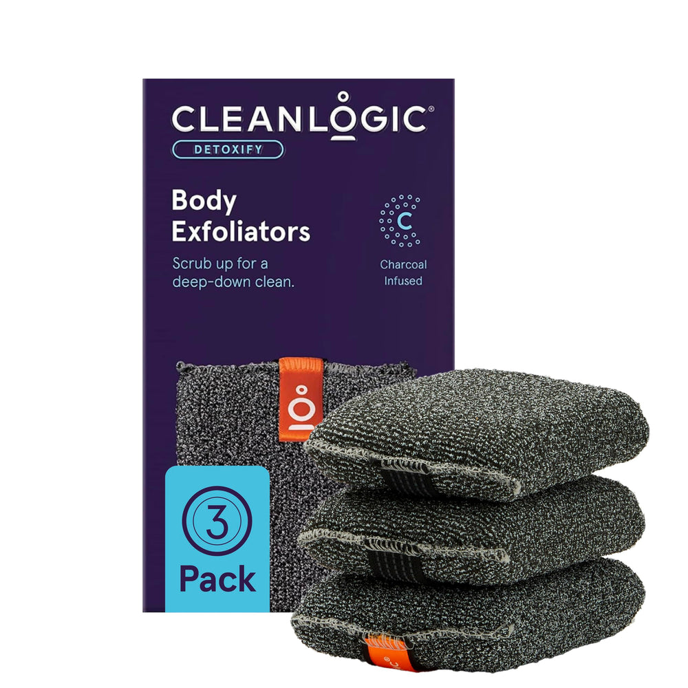 Gant exfoliant Cleanlogic au charbon actif pour un nettoyage en profondeur sous la douche.