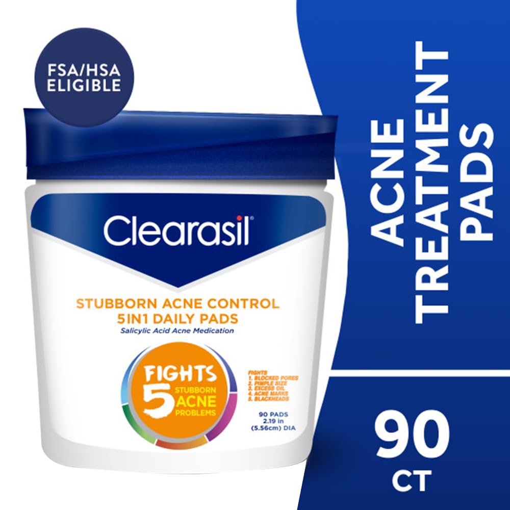 Lingettes Clearasil 5-en-1 visage, utilisation facile pour nettoyer et exfolier.