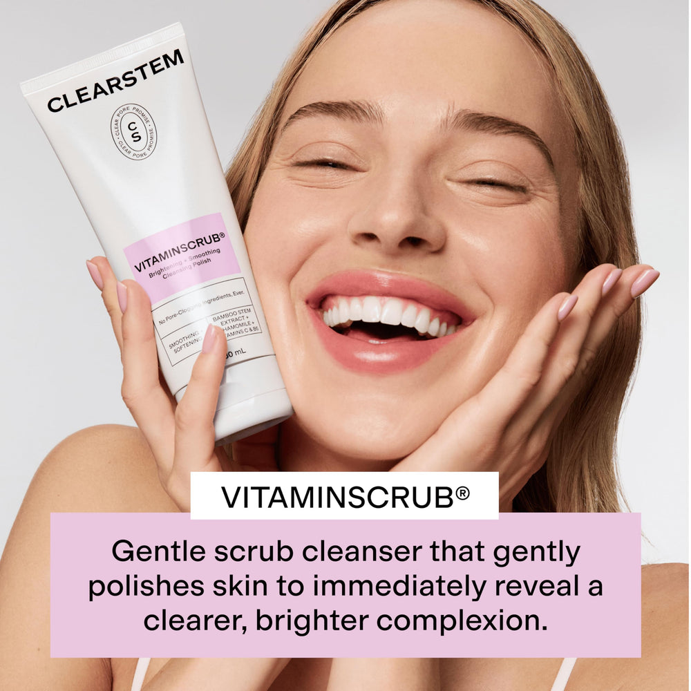 Gommage corps CLEARSTEM VITAMSCRUB, texture polie et peau purifiée.