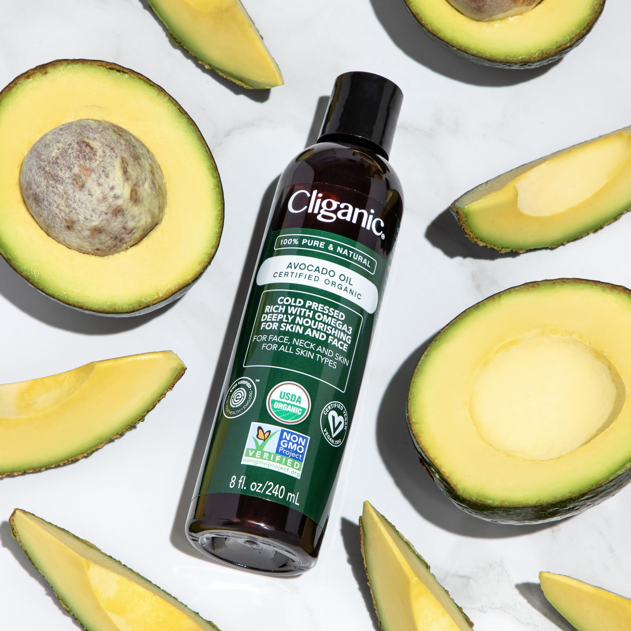 Cliganic Avocado Oil destinée au soin du corps, hydratation en profondeur.