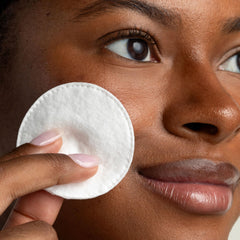 Disques hypoallergenes Cliganic adaptés à une peau sensible.
