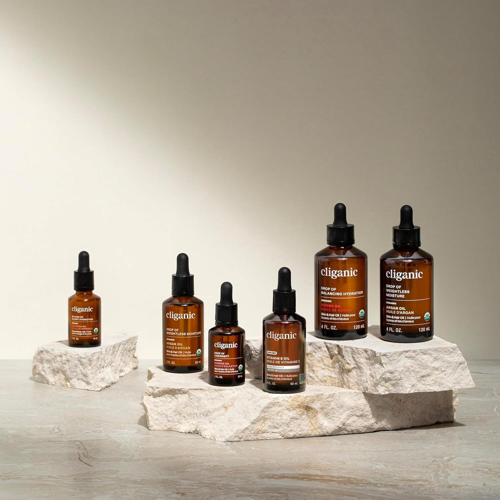 Cliganic huile de citrouille sur le visage, apporte douceur et éclat naturel.