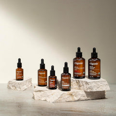 Cliganic huile de citrouille sur le visage, apporte douceur et éclat naturel.