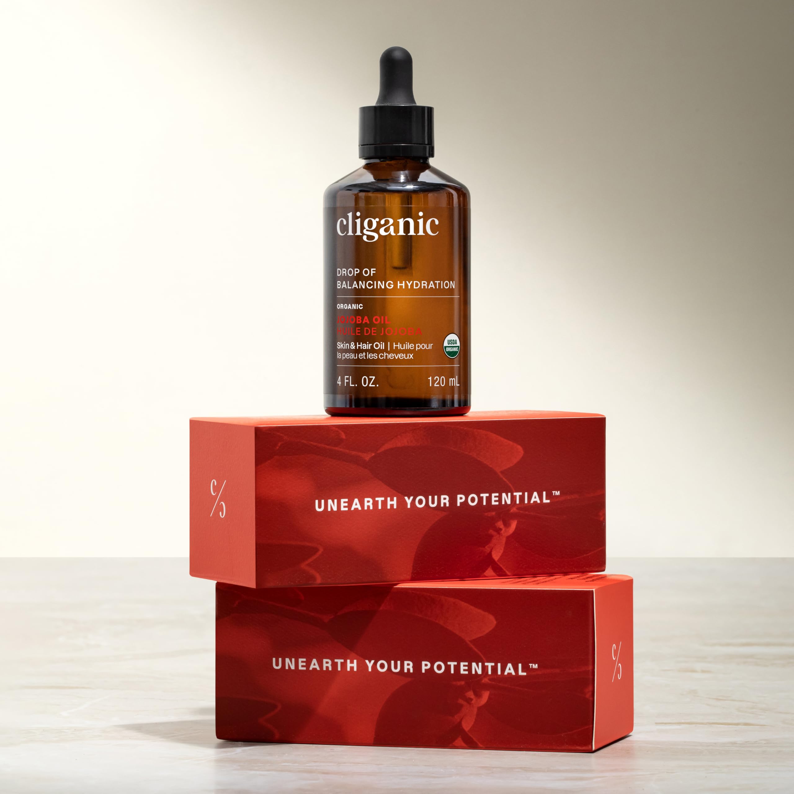 Cliganic huile jojoba pression à froid – pureté et efficacité naturelles.