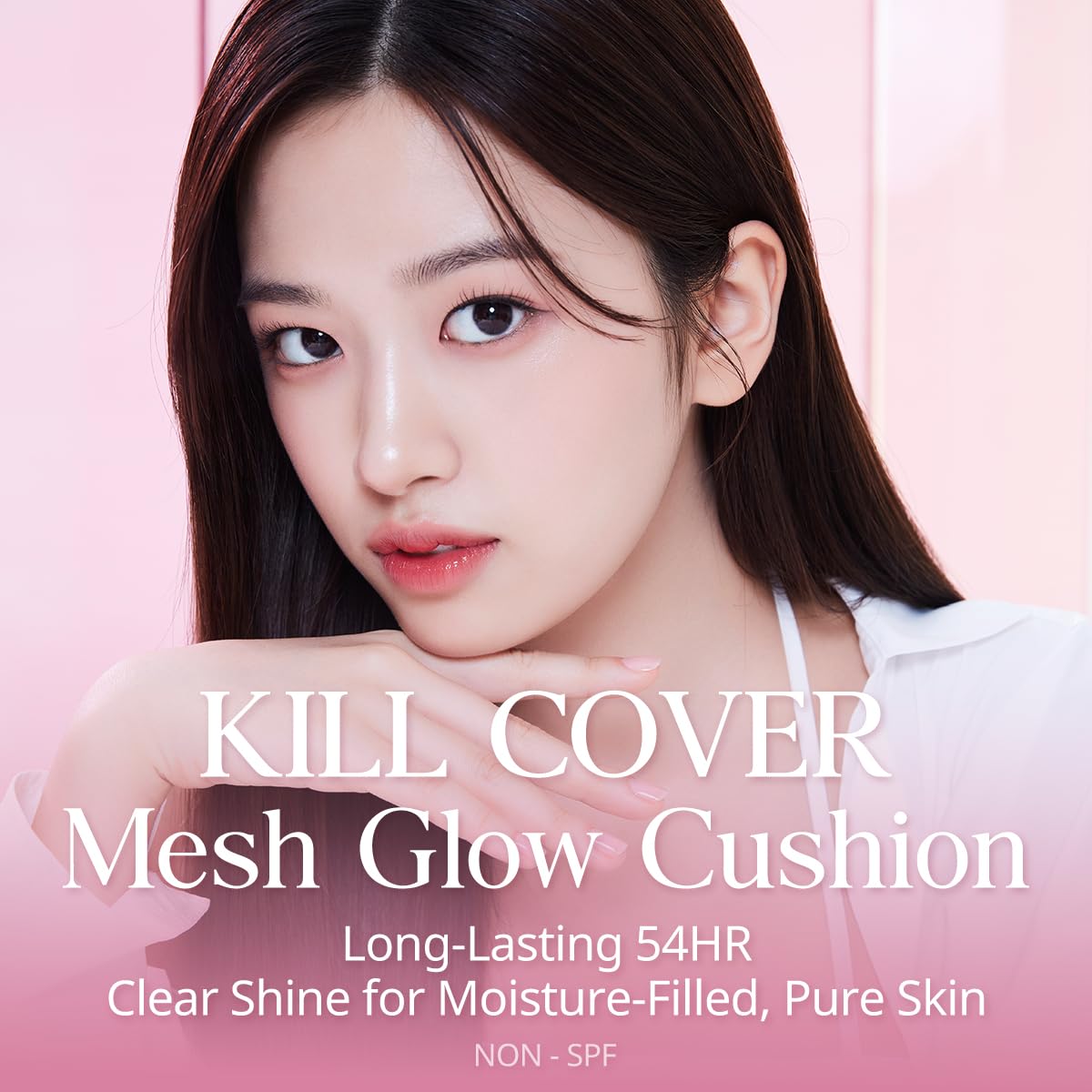 Texture crème légère du cushion pour une couvrance modulable et naturelle.