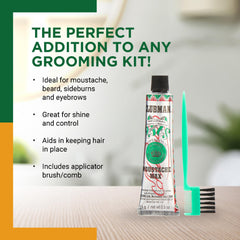 Clubman Pinaud applicateur-brosse intégré facilite l’application précise.