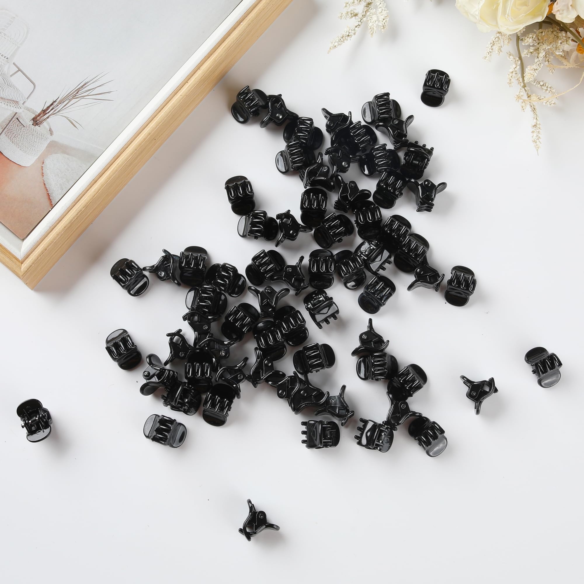Cobahom pince-cheveux mini 1cm noir, parfait pour attacher une tresse rapidement.