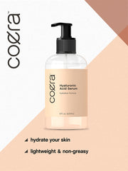 Texture gel translucide du sérum Coera, absorption rapide et peau souple.