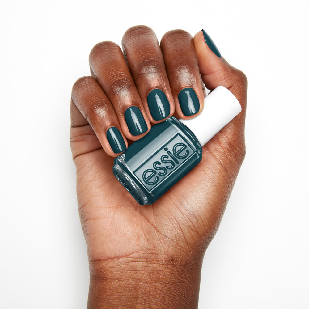 Collection Solo-Envol d'essie pour une touche colorée.