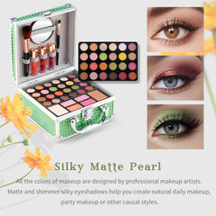 Color Nymph: bronzer et highlighter pour un glow naturel et des contours doux.