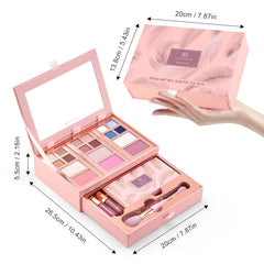 Color Nymph blush, highlighter et contour pour finition harmonieuse.