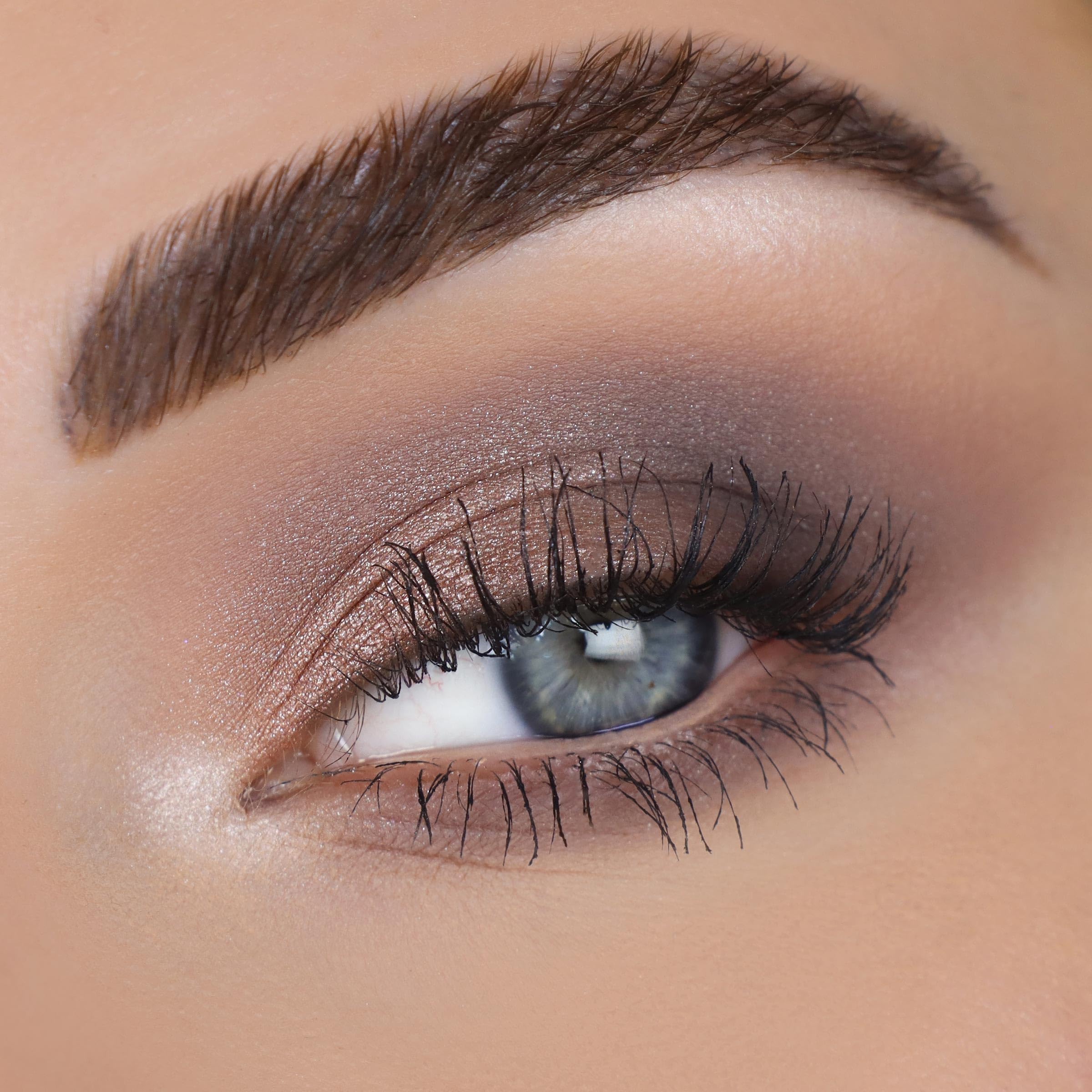 ColourPop Stone Cold Fox : textures soyeuses qui se fondent et se mélangent facilement.